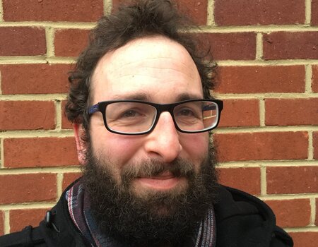 Photo of Simon Holt