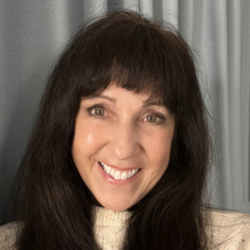 Mireille Yanow
