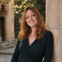 Photo of Jennifer Schivas